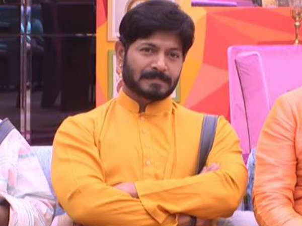 టార్గెట్ కౌశల్