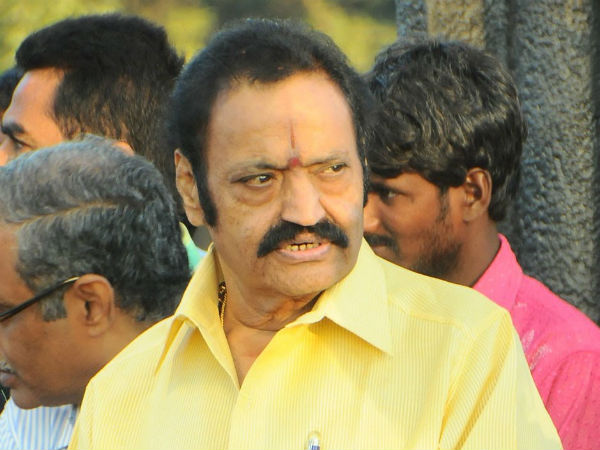 సీట్ బెల్ట్ పెట్టుకుని ఉంటే