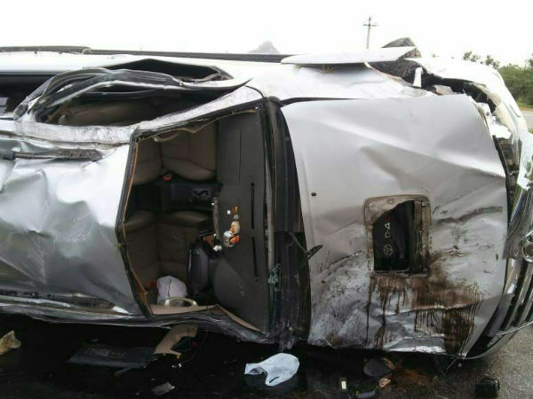  15 అడుగుల ఎత్తు 