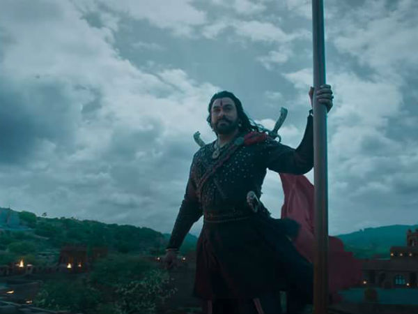 రియాల్టీ ఉట్టిపడేలా సెట్స్