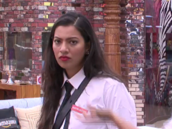 గీతా మాధురికి ముద్దు.. బిగ్‌బాస్‌లో కౌగిలింత మంట.. చెంపలు వాయించారు!