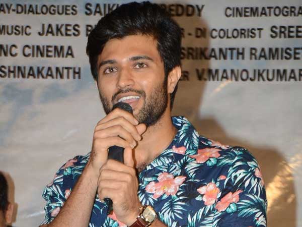 ఎవరు ఏమన్నా పడతాను