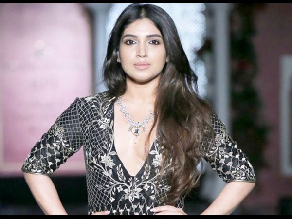  మా అమ్మనే బాయ్ ఫ్రెండ్స్ వద్దకు పంపిస్తుంది. నా జీవితంలో లవ్ లేదు.. ఓన్లీ శృంగారమే!