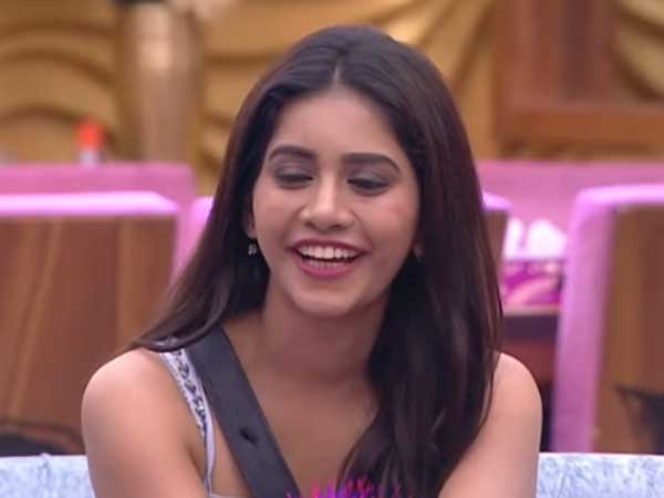 ఎగిరి వాటేసుకున్న కౌశల్