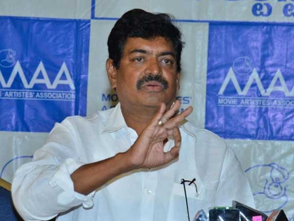 రెండు గ్రూఫులు ఉన్నాయా?