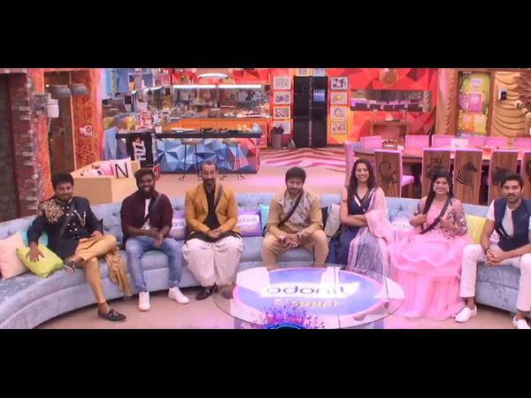 రోల్ రైడా, సామ్రాట్ ఫ్రెండ్స్