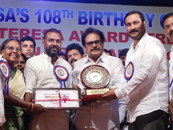 Raghava Lawrence received Mother Teresa award Raghava Lawrence received Mother Teresa award
