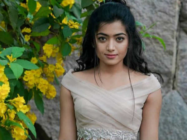  దూరంగా ఉండాలనుకొన్నా.. అందుకే గుడ్‌బై చెప్పాను.. రష్మిక మందన్న క్లారిటీ!