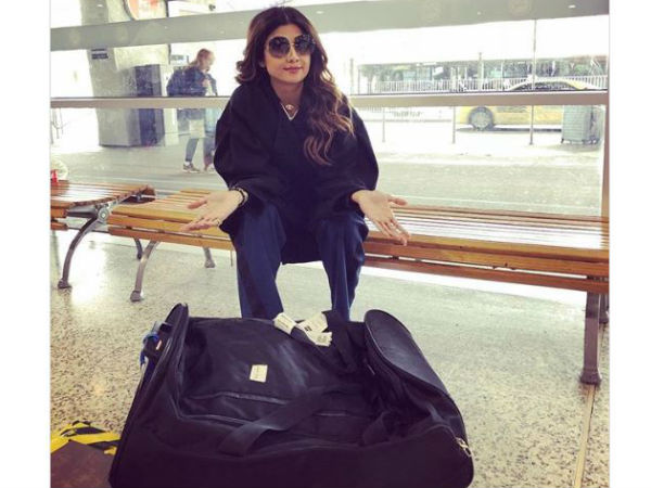 నా లగేజ్ చెకింగ్ వద్ద