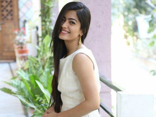 దూరంగా ఉండాలనుకొన్నా.. అందుకే గుడ్‌బై చెప్పాను.. రష్మిక మందన్న క్లారిటీ!