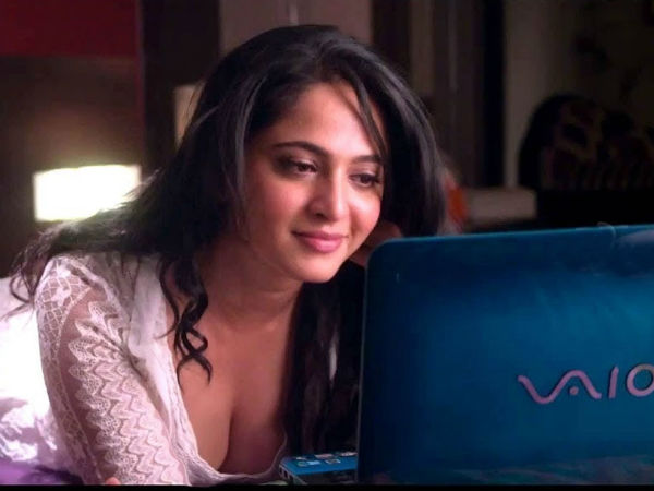  క్రేజీ హీరోయిన్‌గా 