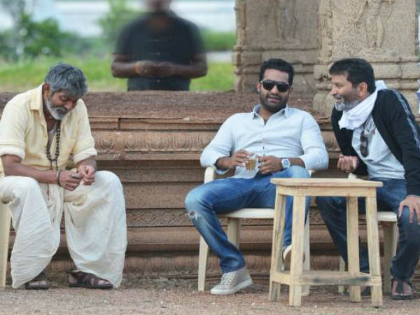  త్రివిక్రమ్ మార్క్ ఎంటర్టెన్మెంట్ ఆశించొద్దు