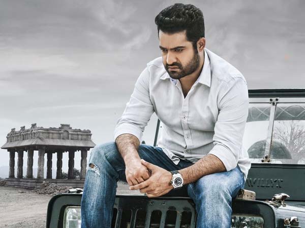 తొలి రోజు భారీ కలెక్షన్లు