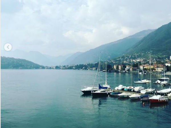 అతి కొద్ది మంది అతిథులకే ఆహ్వానం