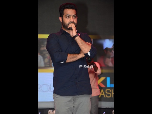 ఎందుకు చేయడం లేదని బాధ