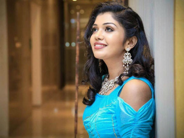 ఆలస్యానికి కారణం 