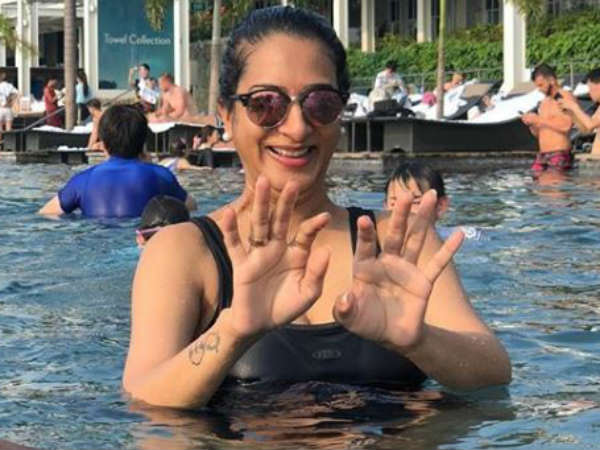 సురేఖవాణి స్విమ్ సూట్‌లో