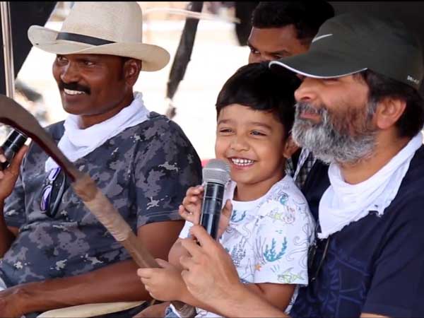 అభయ్ రామ్‌తో కత్తి పట్టించాడు