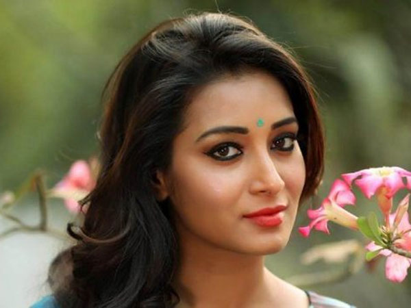 అమ్మాయిల సమస్యలతో