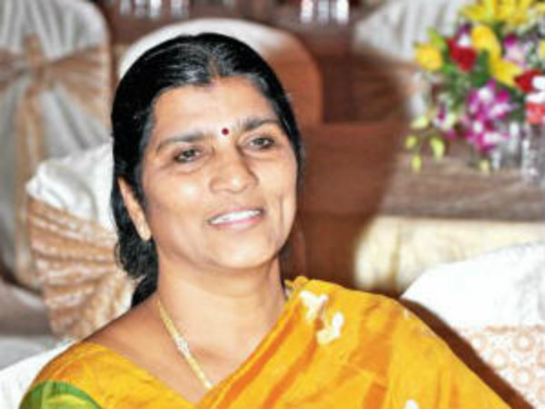 ఆర్జీవీ చిత్రమే విజయం సాధిస్తుంది