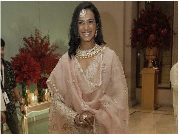 ప్రత్యేక ఆకర్షణగా పీవీ సింధు