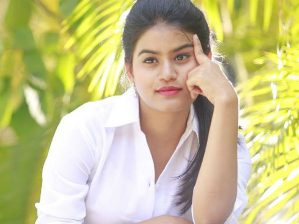 బాయ్‌ఫ్రెండ్‌ కళ్లముందు విగతజీవిగా