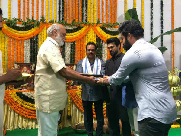 అభిమానులంతా ఆసక్తిగా 