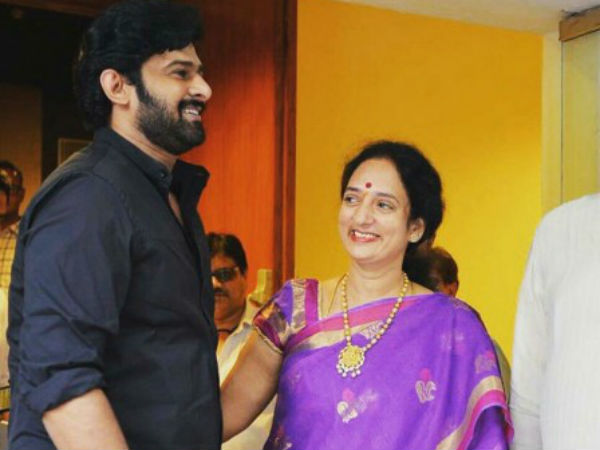 నర్సాపురం బరిలో ప్రభాస్ పెద్దమ్మ?