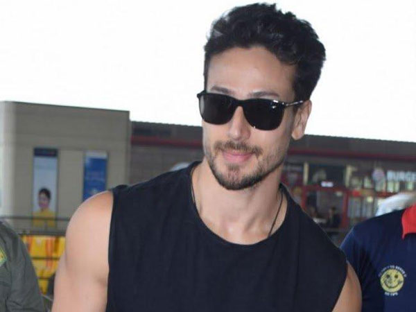 హైదరాబాద్‌లో సందడి