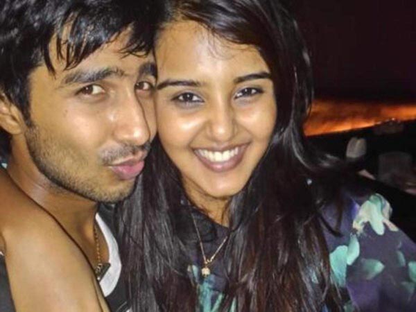 కాలేజీలోనే లవ్.. వివాహం