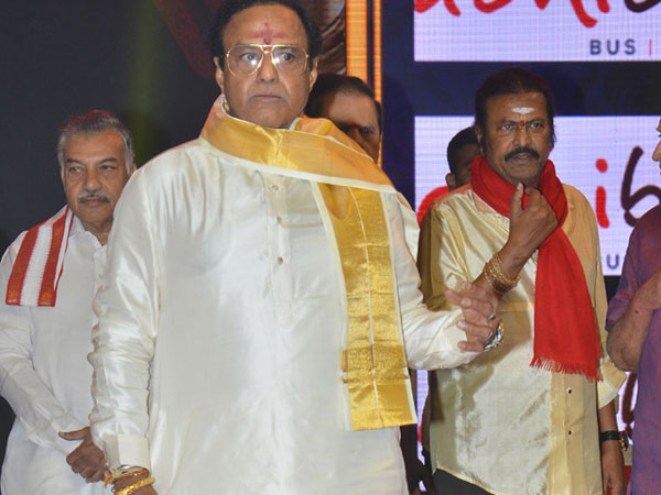  తెలుగువాడి దెబ్బేంటో చూపించాల్సిన అవసరం ఉంది