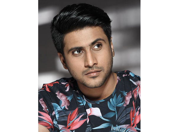 సినిమా చేస్తానని చెప్పి మోసం