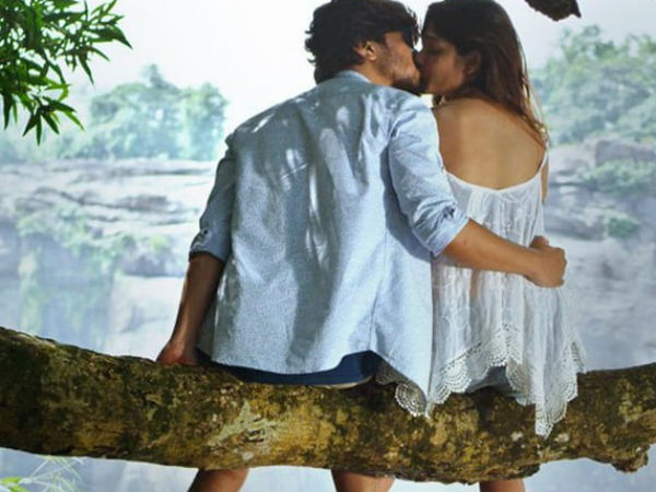 తెర ముందు, తెర వెనుక