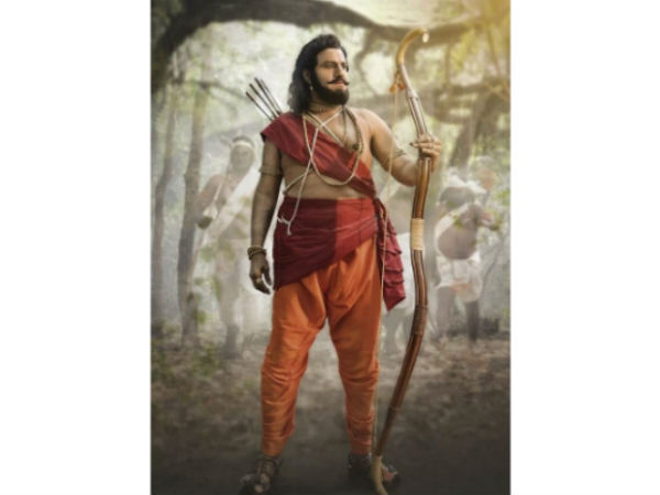 అల్లూరి సీతారామరాజు పాత్రలో బాలకృష్ణ