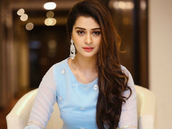 సగం కనబడడం లేదు