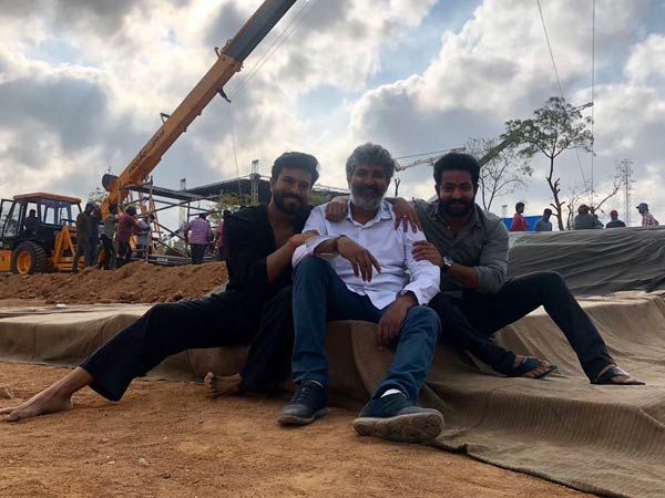 తొలి షెడ్యూల్ పూర్తి చేసుకొని