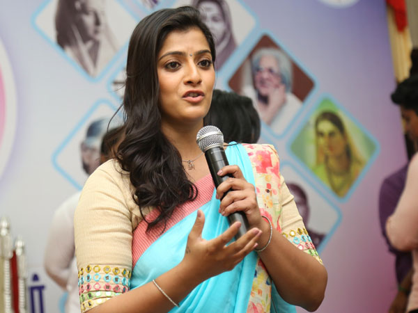 టీవీ యాంకరే అడిగాడు