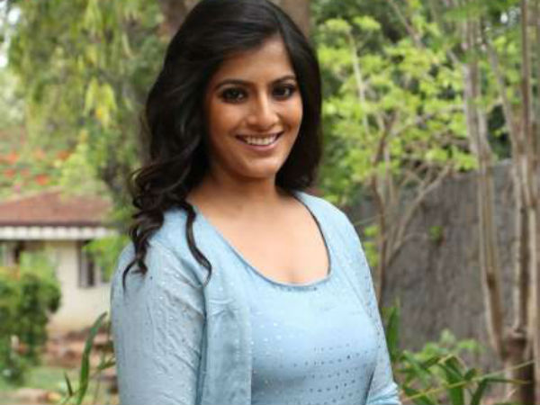 టెలివిజన్ కార్యక్రమంతో