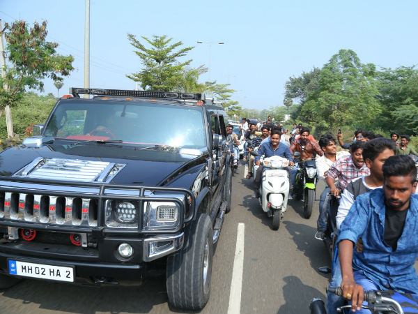 ర్యాలీగా...