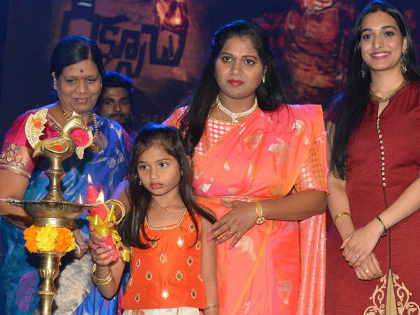 సస్పెన్స్ థ్రిల్లర్‌గా 