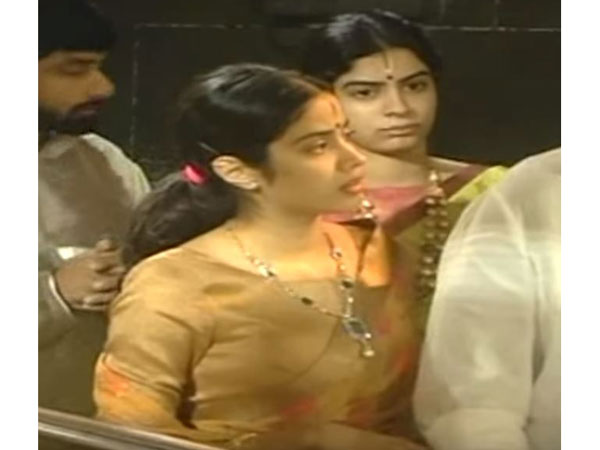 సోదరికి తానే తల్లినై