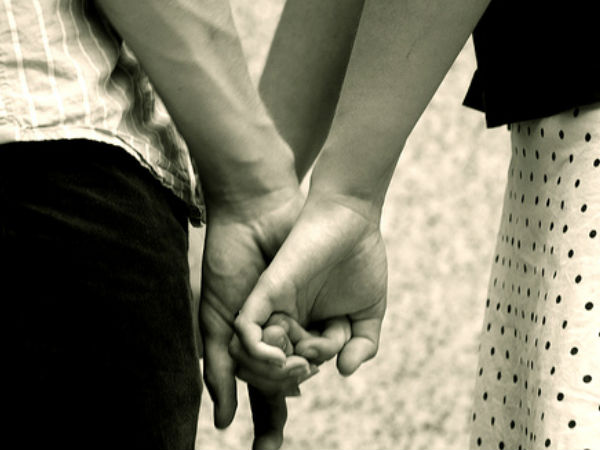 పోలిసుల విచారణ 