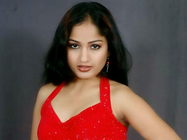 క్యారెక్టర్ మీద నింద వేస్తారు