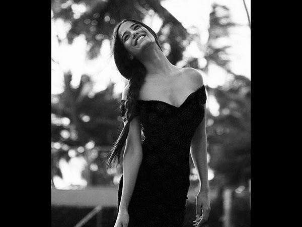 నా యాప్‌లో వీడియోను చూడండి