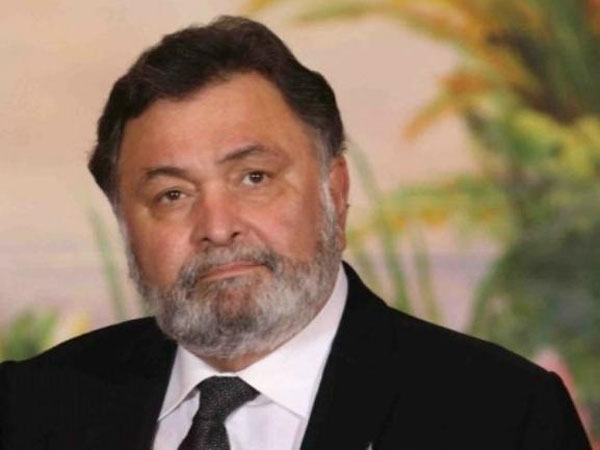 తల్లి అంత్యక్రియలకు గైర్హాజరు