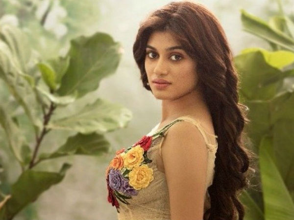 మహిళలకు ఆదర్శం అనుకున్నా