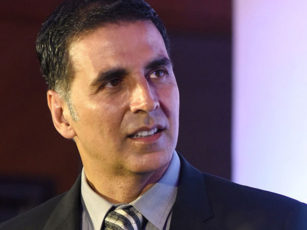  బాలీవుడ్ లోకి వెళ్లాలని