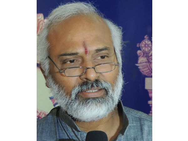 దీవి శ్రీనివాస దీక్షితులు