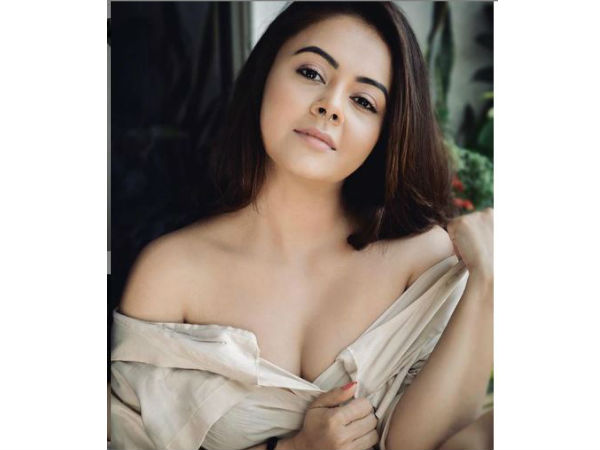 టెలివిజన్ తారలకు నెటిజన్లు షాక్