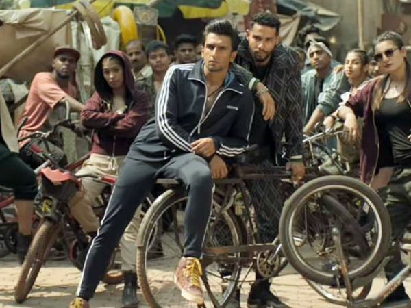 మురికివాడ కుర్రాడి కథ